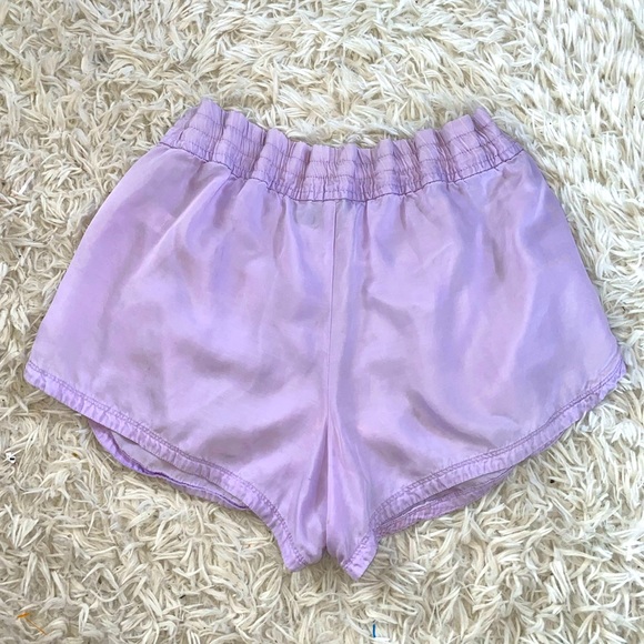 Athleta High-Rise Lilac Purple Drawstring Shorts - Picture 2 of 7